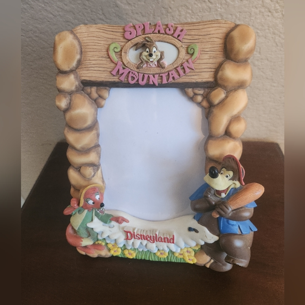 Walt Disney Splash 💦 Mountain 3D Vintage Picture Frame Rare EUC $98